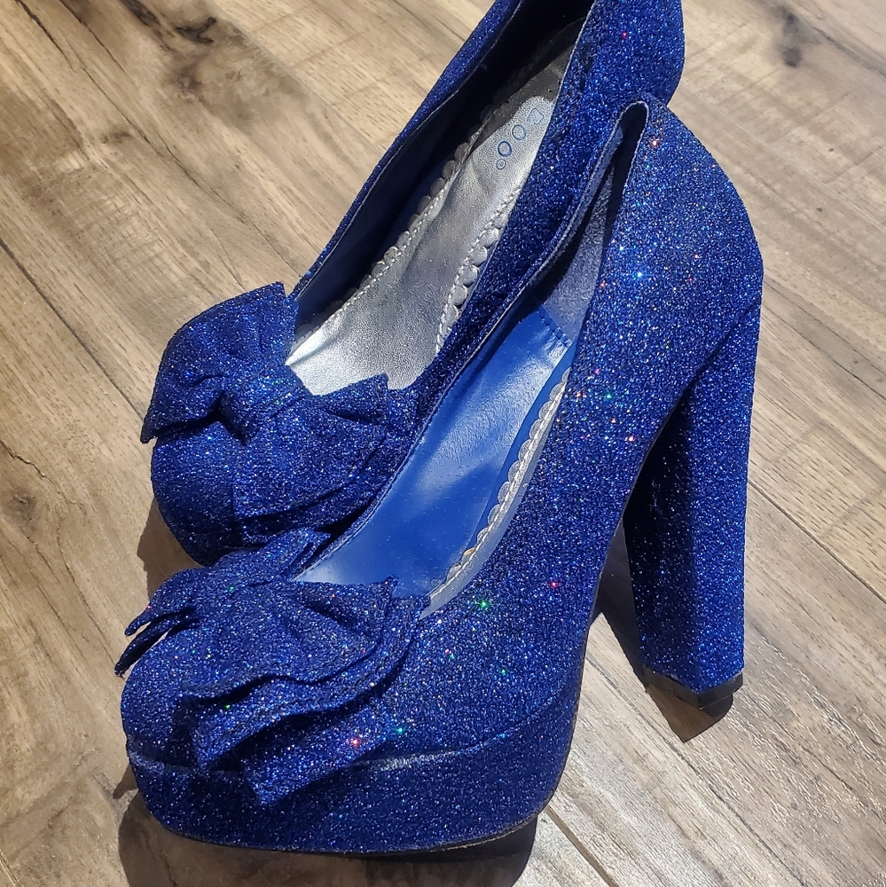 🦋 Bamboo Luscious-23 Bow Sapphire Glitter Pump